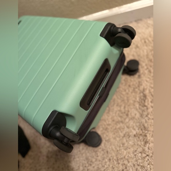 Away - Picture 6 of 11